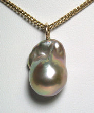 Load image into Gallery viewer, 13x20mm gold-pink fireball pearl &amp; 9 carat gold pendant