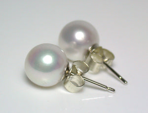 Round white freshwater pearl & 9ct gold earrings