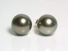 Load image into Gallery viewer, 10.5mm pistachio Tahitian pearl &amp; 18 carat gold earrings