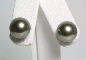 10.5mm pistachio Tahitian pearl & 18 carat gold earrings